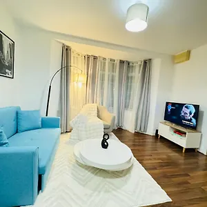  Apartment Cozy With Free Parking United Kingdom